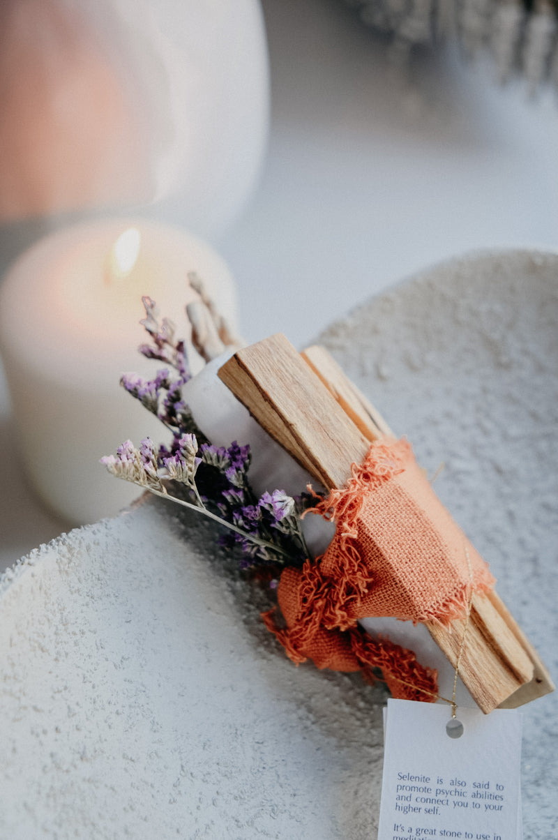 Palo Santo Smudge, Selenite Crystal and Rope Incense Bundle