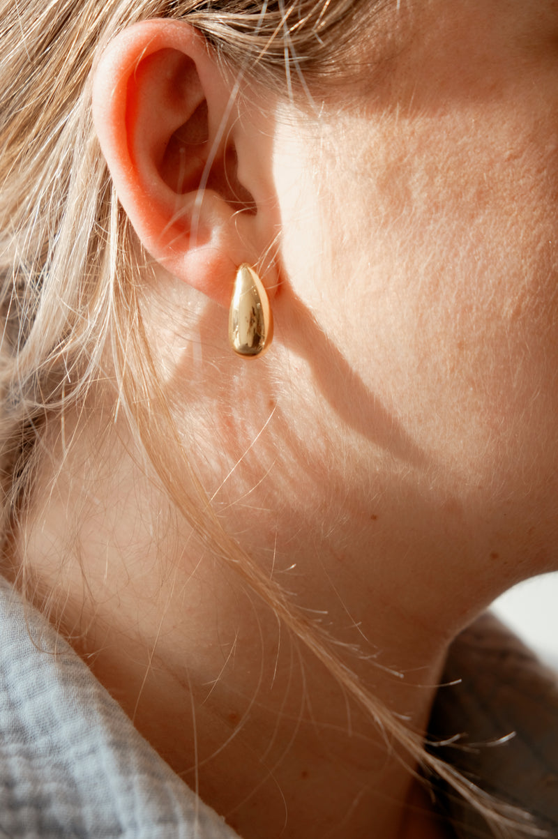 Jenn Gold Teardrop Stud Earrings