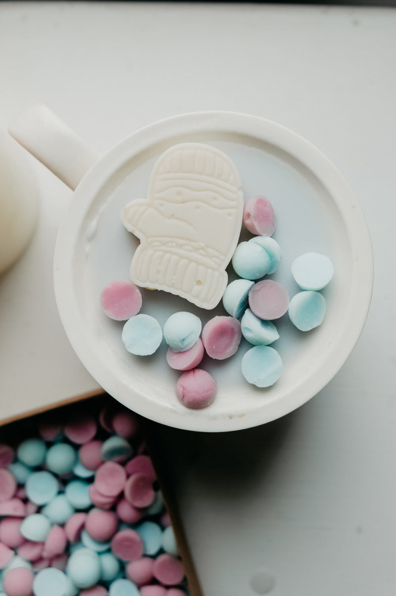 Lorelai Gilmore Christmas Winter Wardrobe Mittens Wax Melts