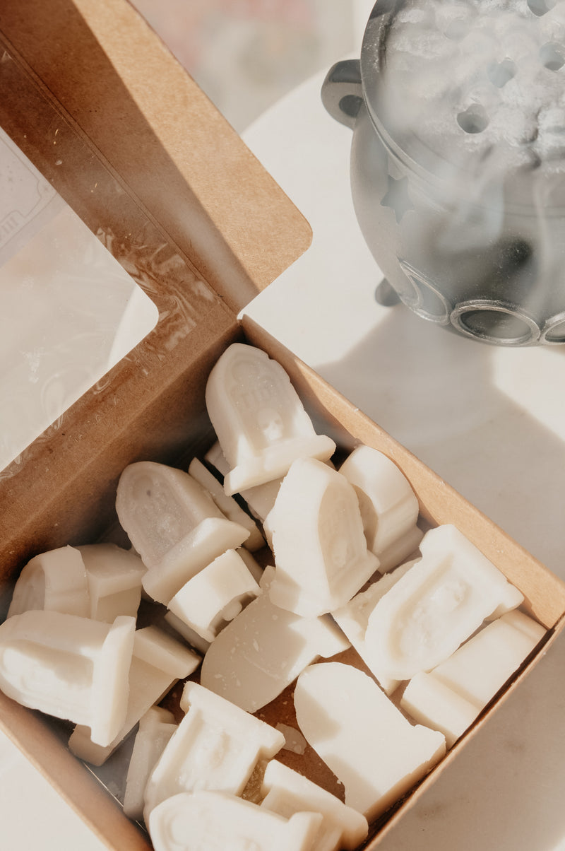 RIP Tombstone Black Pomegranate Halloween Autumn Shimmer Wax Melts