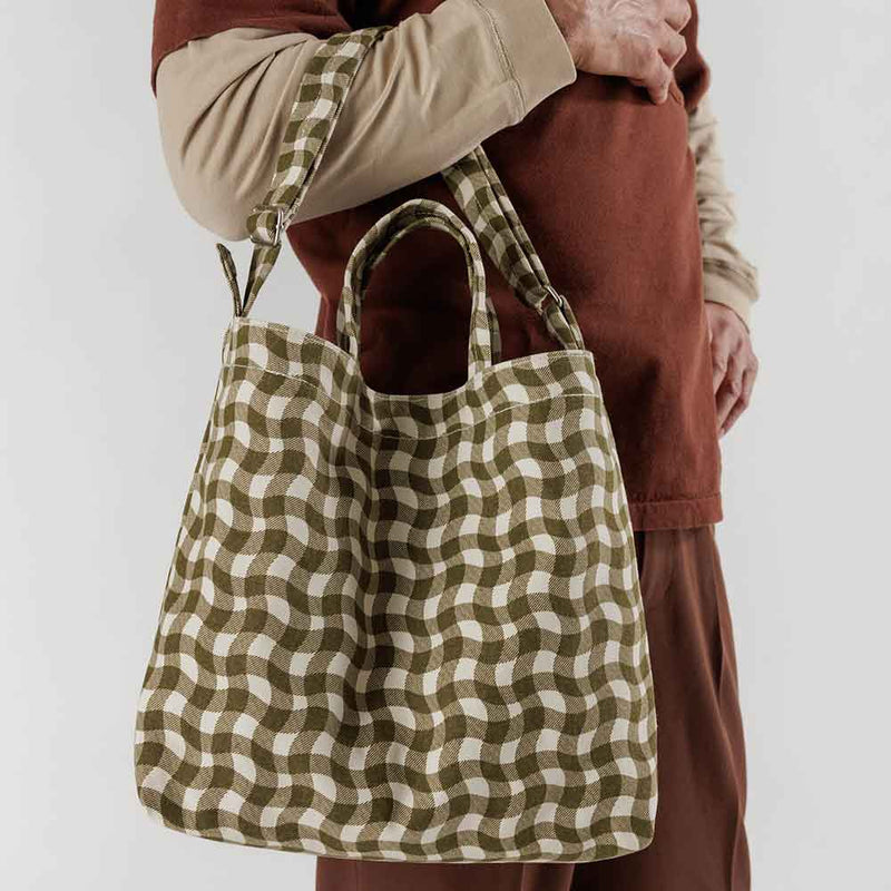 Wavy Gingham Brown Checkered Horizontal Zip Duck Bag