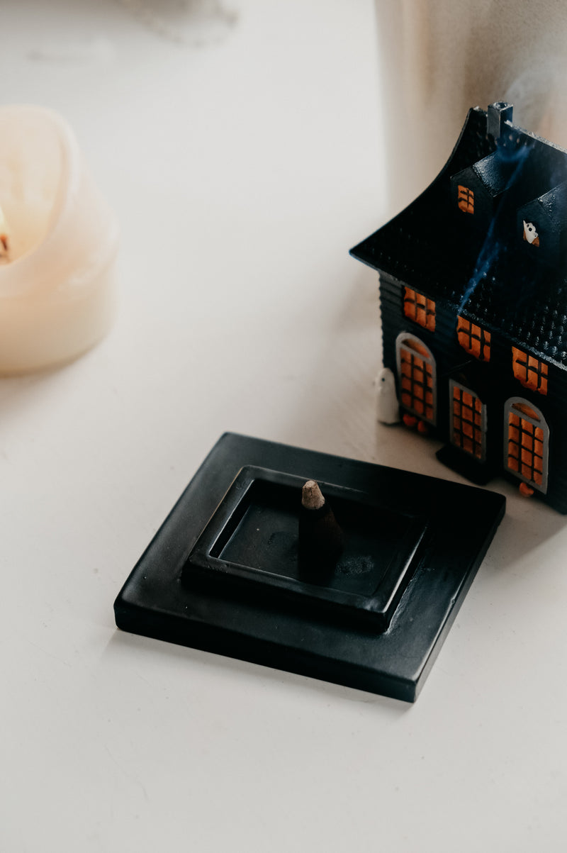 Haunted Mansion House Halloween Autumn Incense Burner