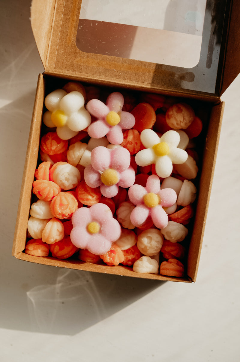 Hippie Halloween Pumpkin Chai Shimmer Flower Wax Melts