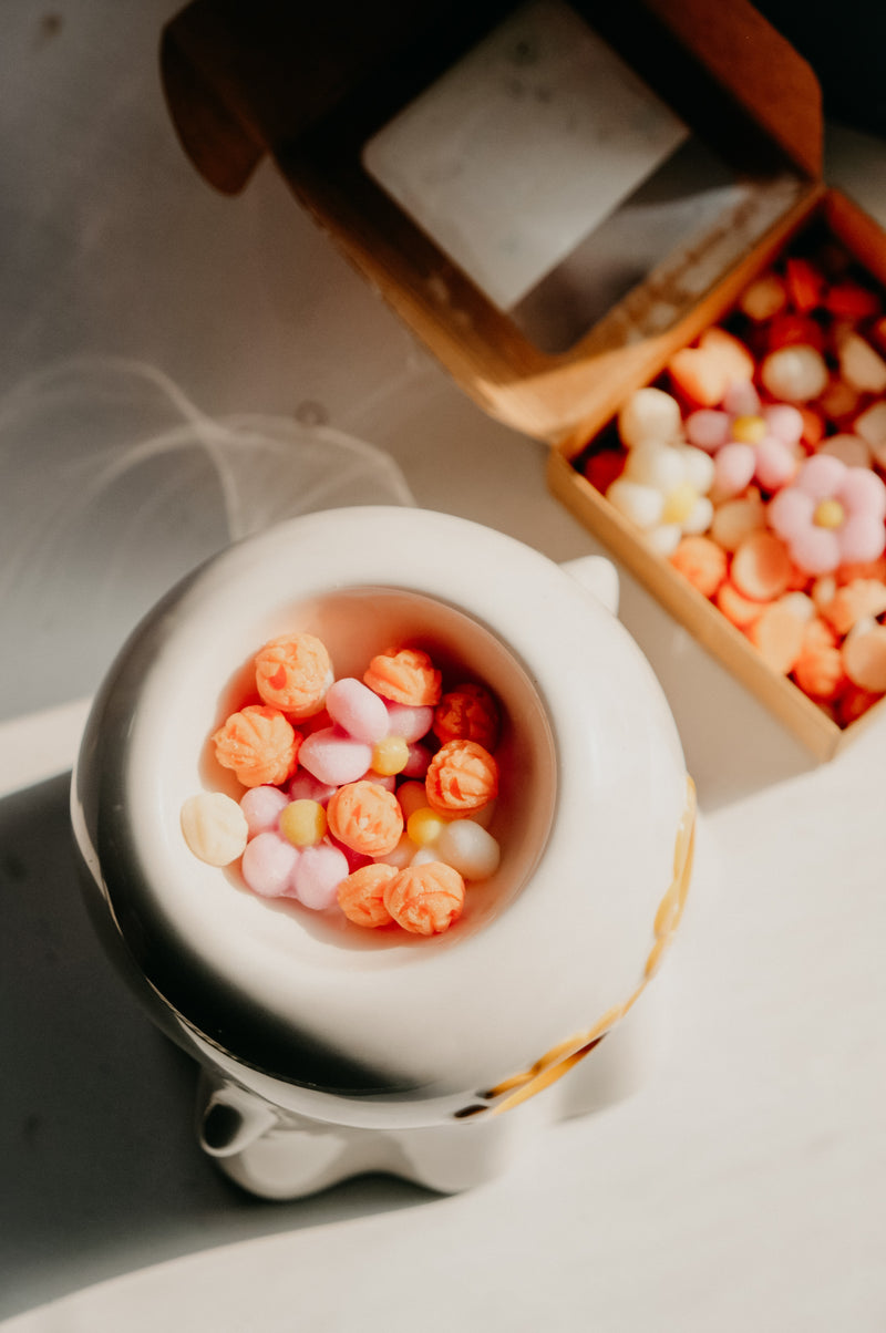 Hippie Halloween Pumpkin Chai Shimmer Flower Wax Melts