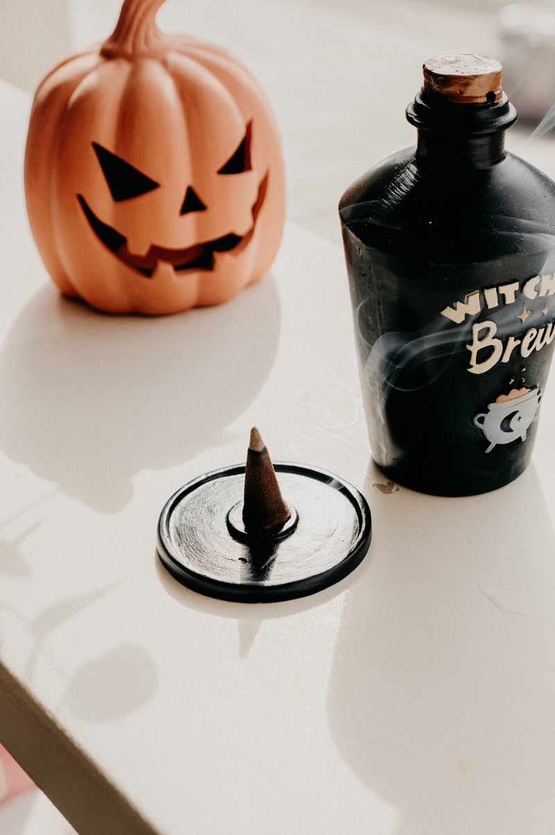 Winnie Witches Brew Autumn Halloween Incense Burner Holder