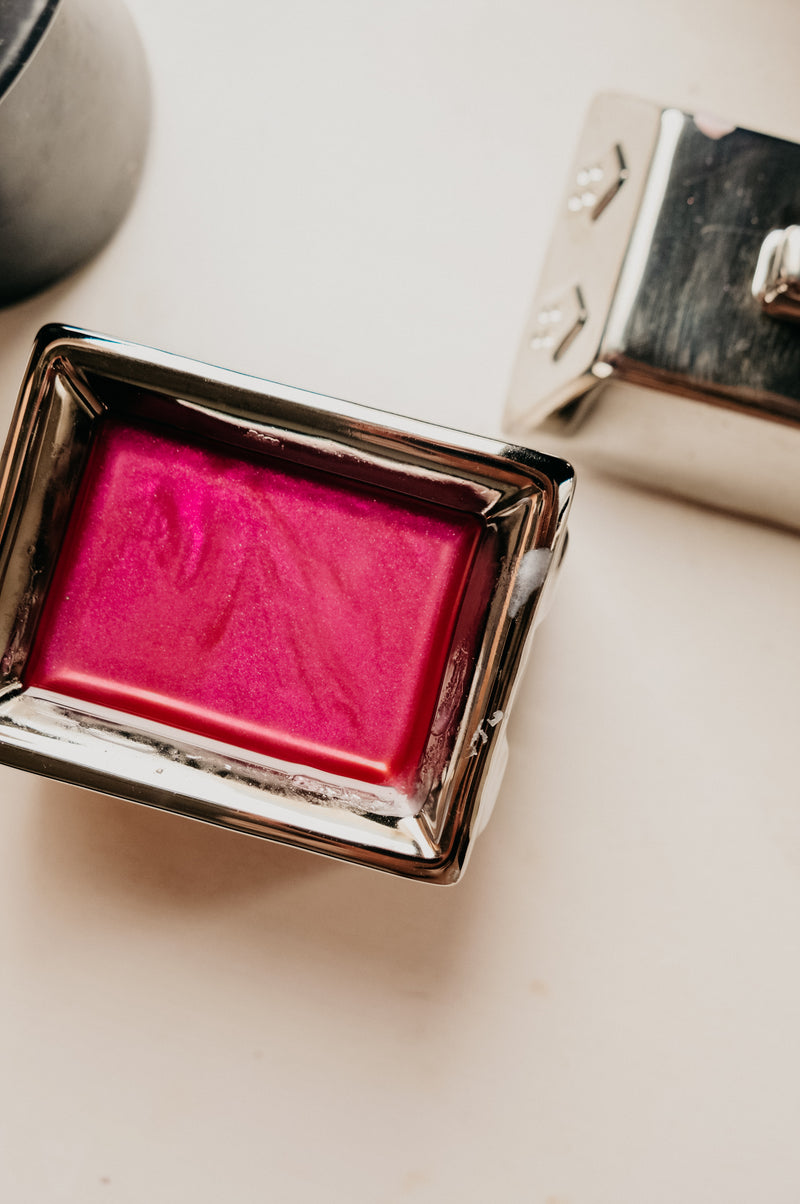 Metallic Silver Townhouse Melt Burner