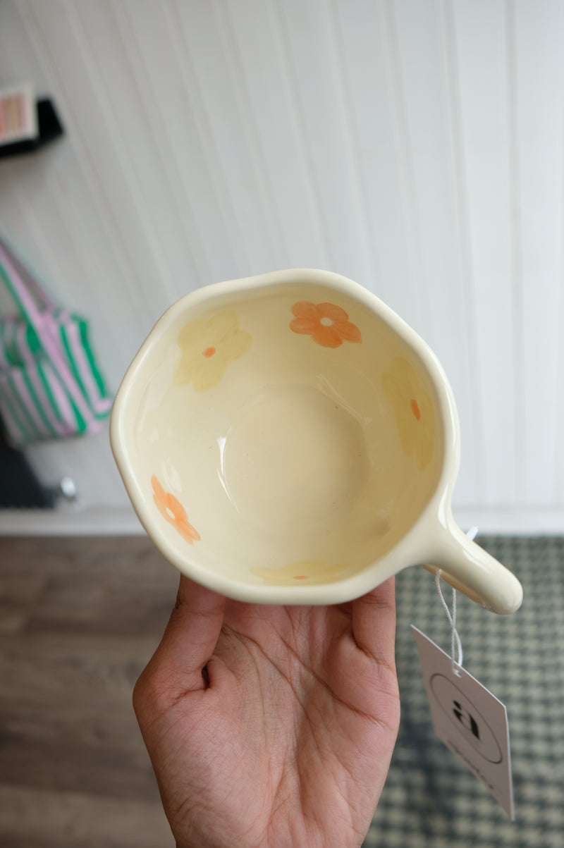 Kiti Irregular Hammered Yellow and Orange Flowers Mug