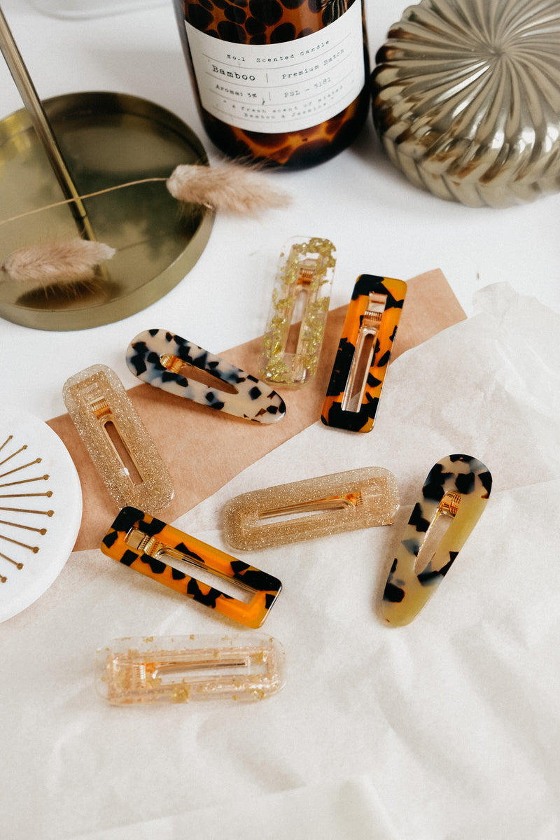 Aamia Gold Glitter Hair Clip