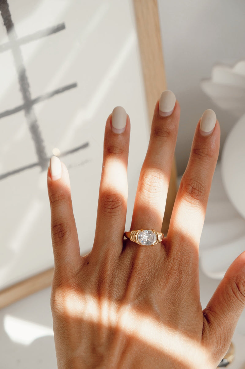 Ola Gold-tone Vintage Style Heirloom Ring