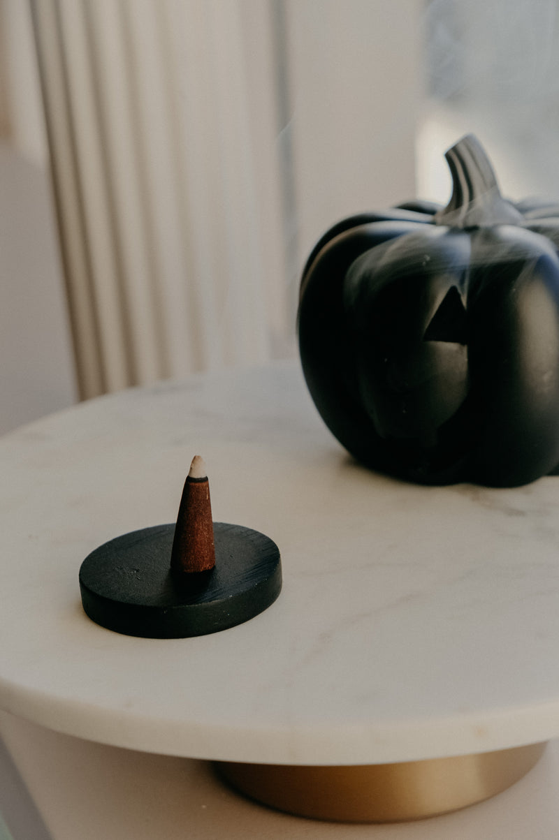 Nina Pumpkin Jack-o-Lantern Halloween Incense Cone Holder