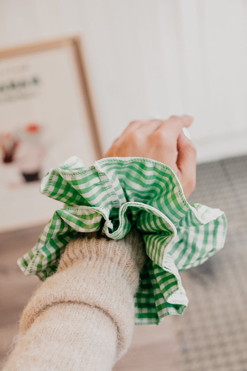 Lea XL Green and White Frill Checkered Scrunchie
