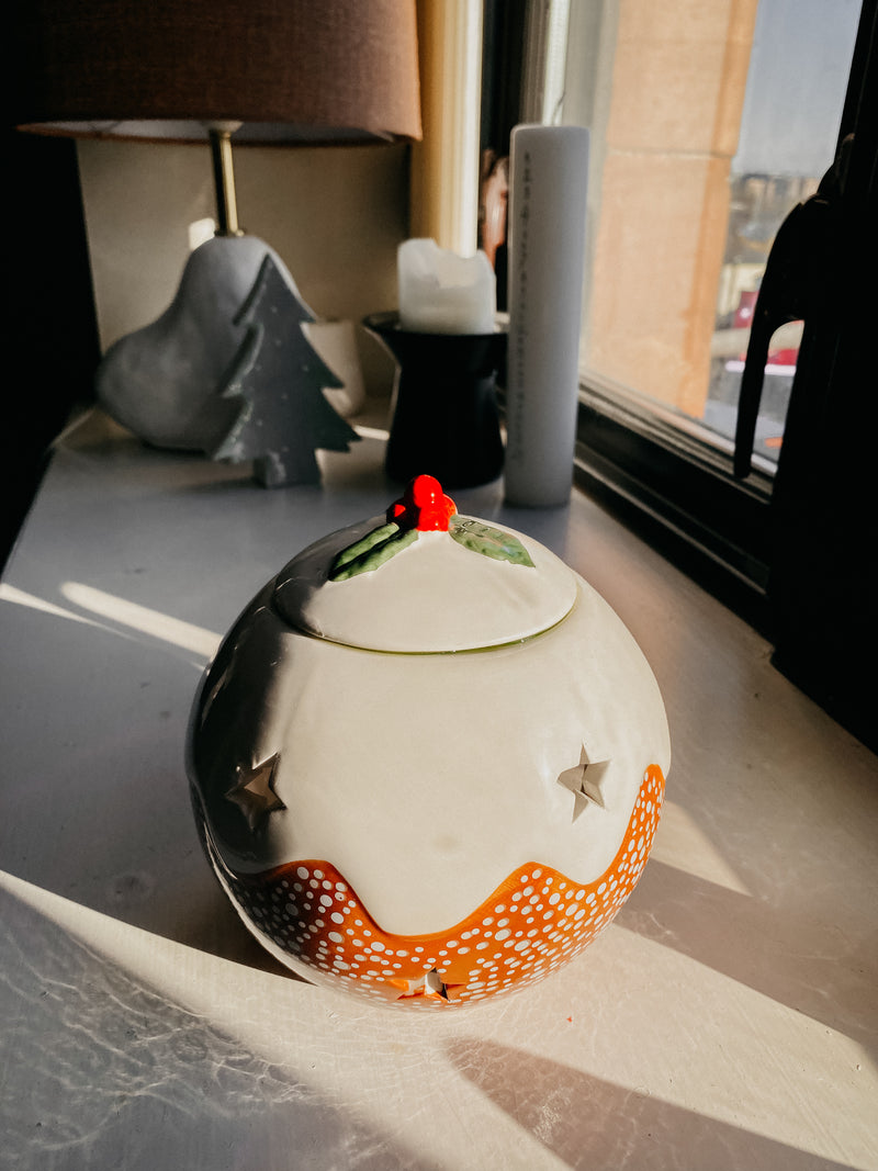 Christmas Pudding XL Melt Burner - comes with 2 x tree shaped melts