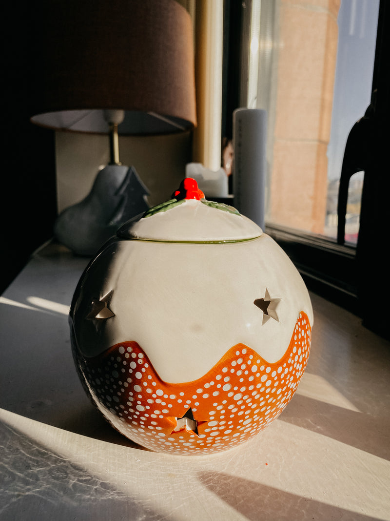 Christmas Pudding XL Melt Burner - comes with 2 x tree shaped melts