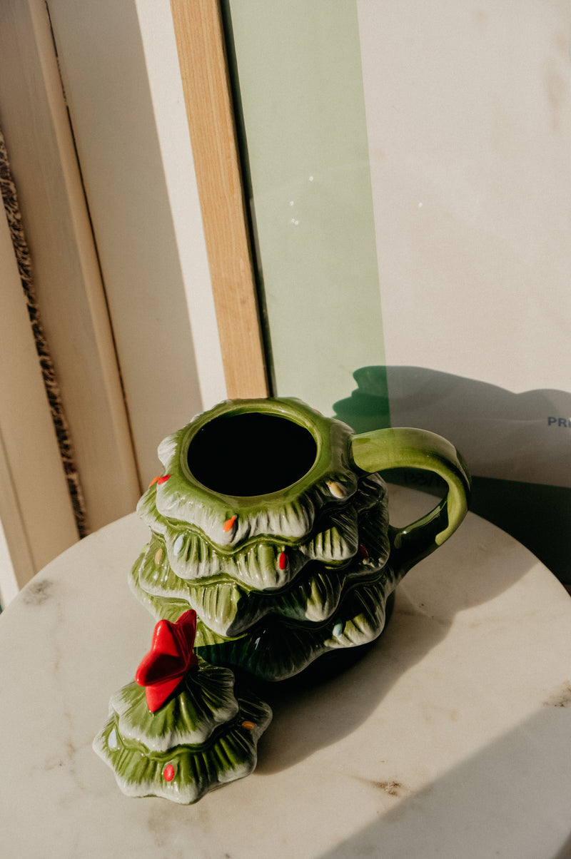 Christmas Tree Green with Red Star Lid Mug