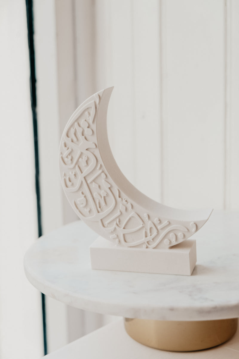 Eid /Ramadan Crescent Moon Arabic Calligraphy Concrete Ornament