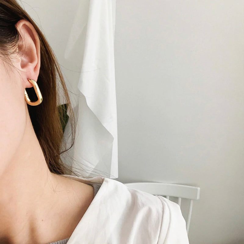 Gilda Minimal Geometric Rectangle Tone Hoop Earrings  - available in gold and silver