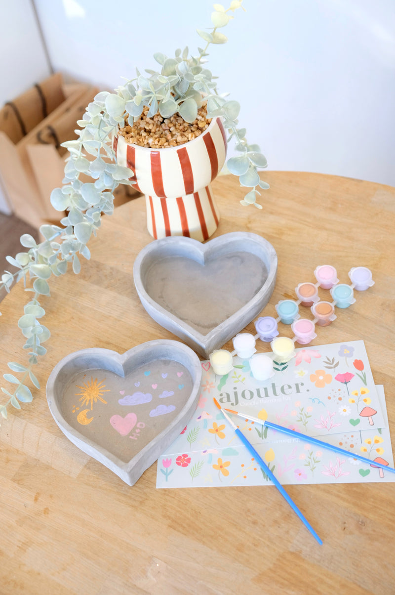 Paint Your Own Concrete Love Heart Gift Set