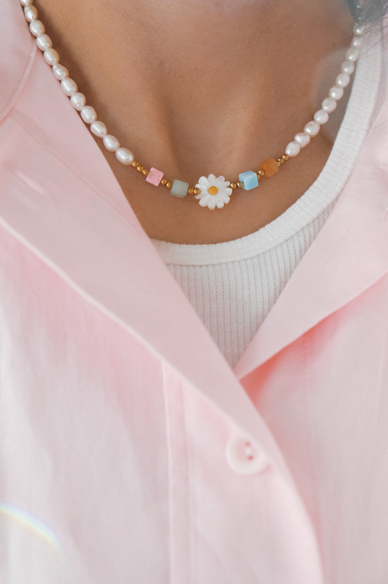 Gala Flower Pearl Beaded Necklace and Bracelet Set