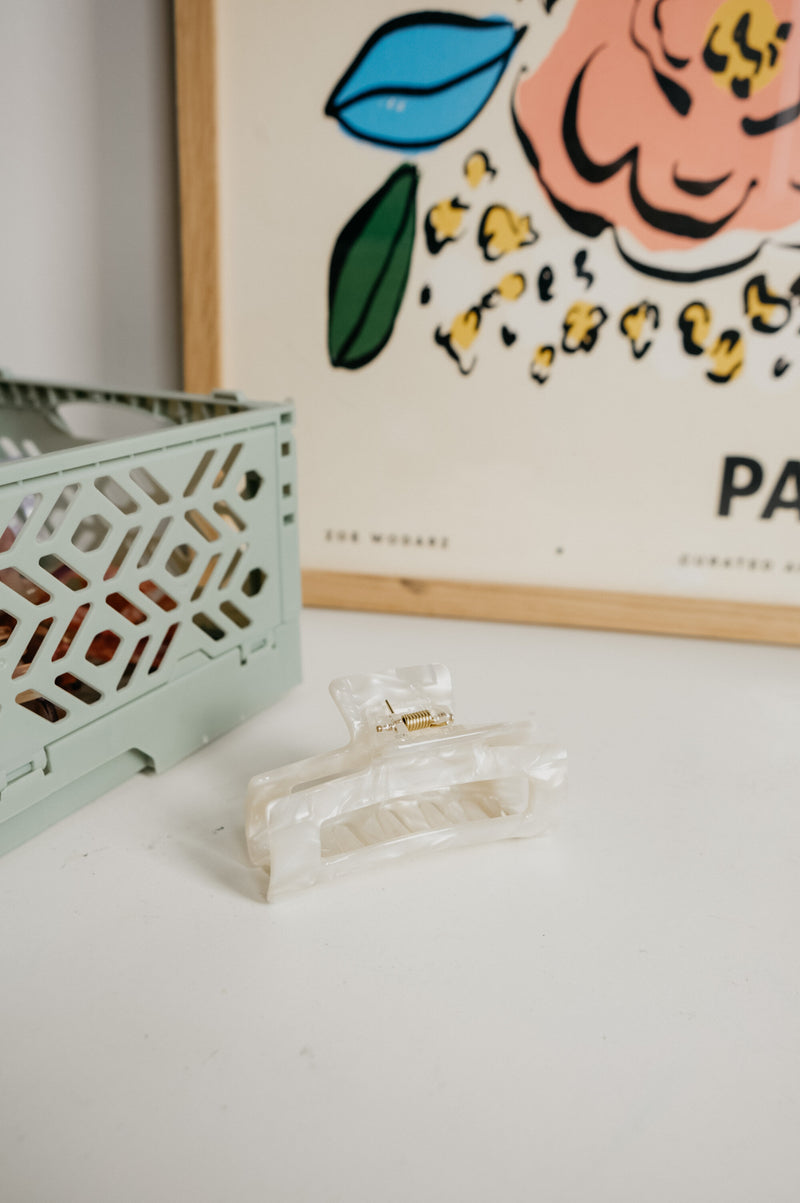 Paola Large Claw Square Hair Clip - available in tortoiseshell, white marble and pink marble