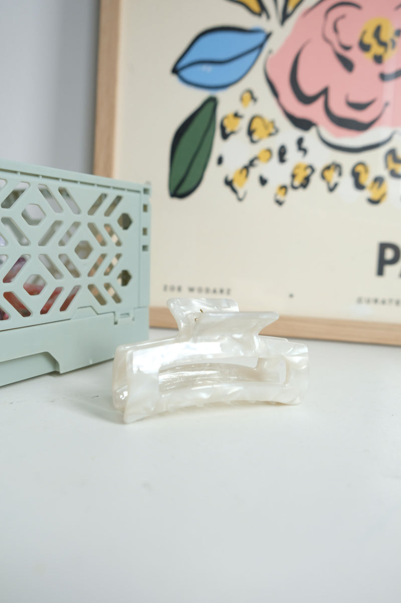 Paola Large Claw Square Hair Clip - available in tortoiseshell, white marble and pink marble