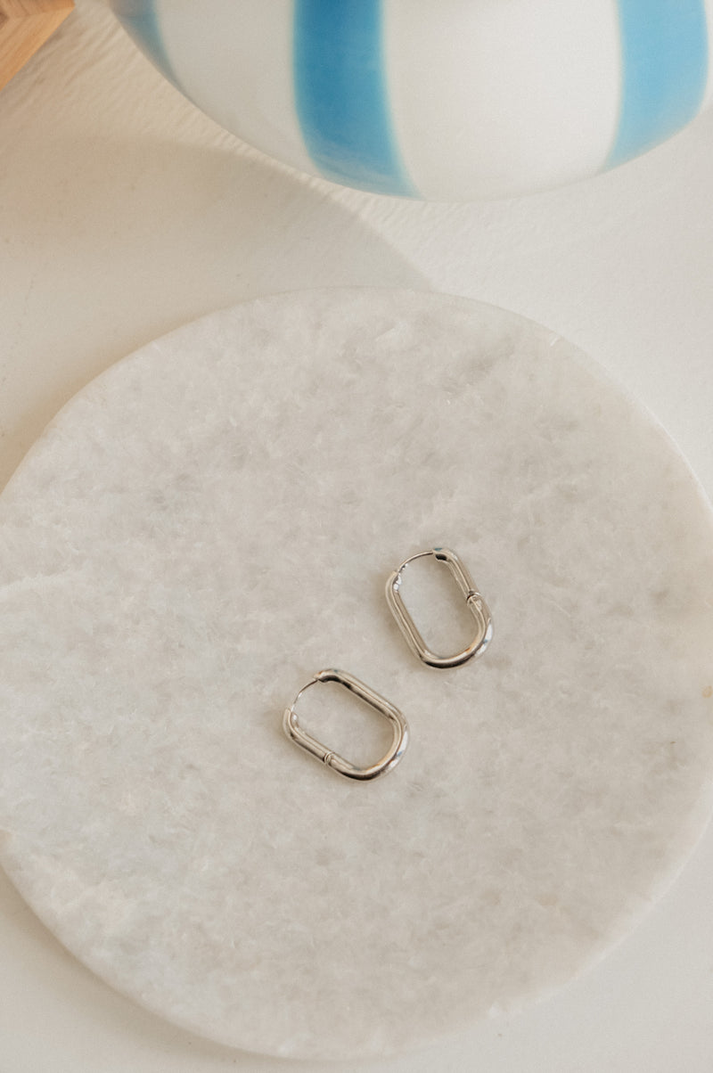 Gilda Minimal Geometric Rectangle Tone Hoop Earrings  - available in gold and silver