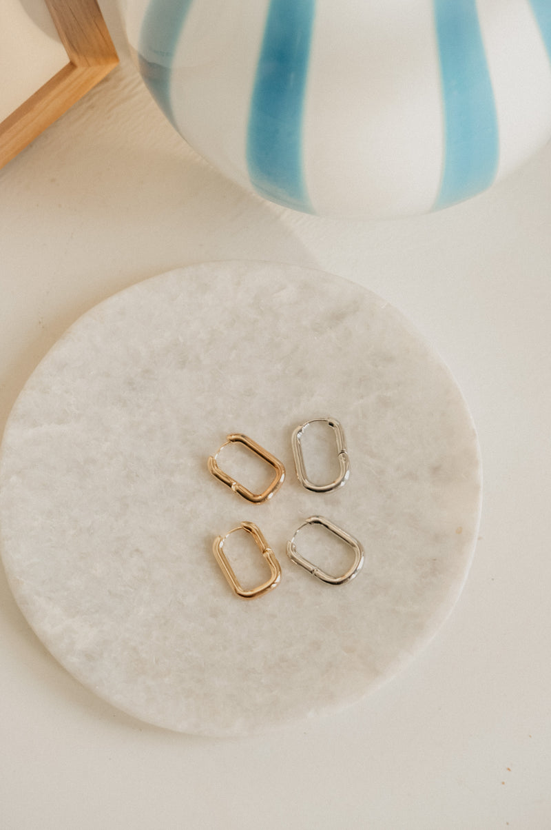 Gilda Minimal Geometric Rectangle Tone Hoop Earrings  - available in gold and silver