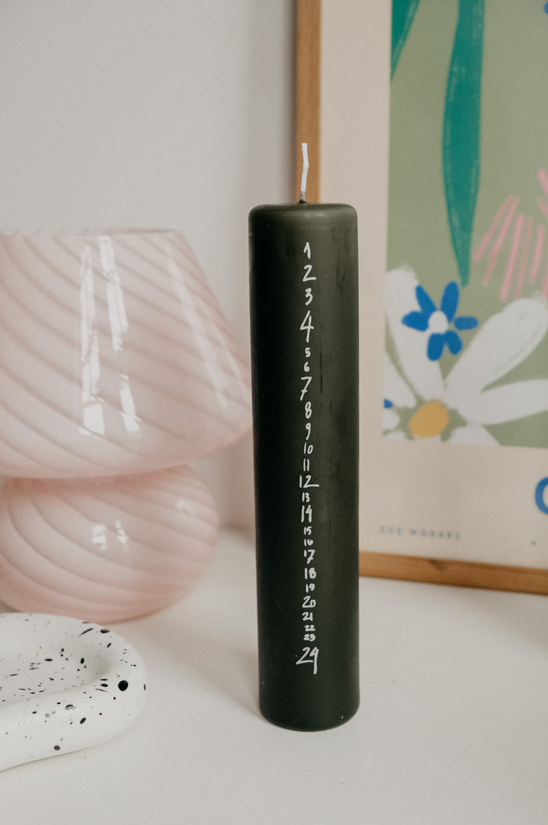 Christmas Countdown Advent Chunky Pillar Candle - Green and Silver / White and Red