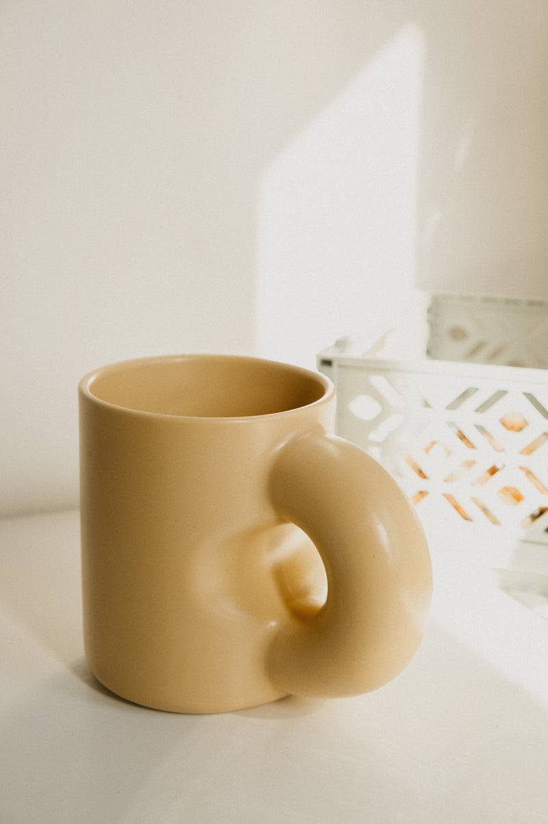 Trine Nude Beige Chunky Handle Mug