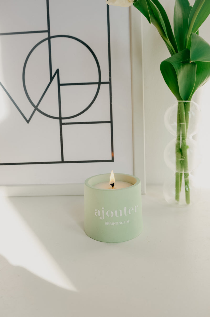 Ajouter Spring Suede Handmade Vegan Soy Wax Candle