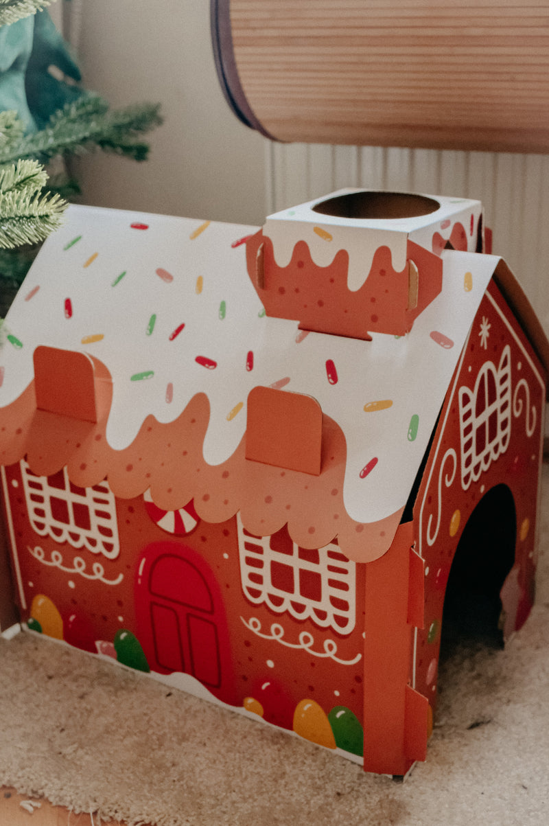 Christmas Gingerbread House Cat Playhouse - Build it Yourself
