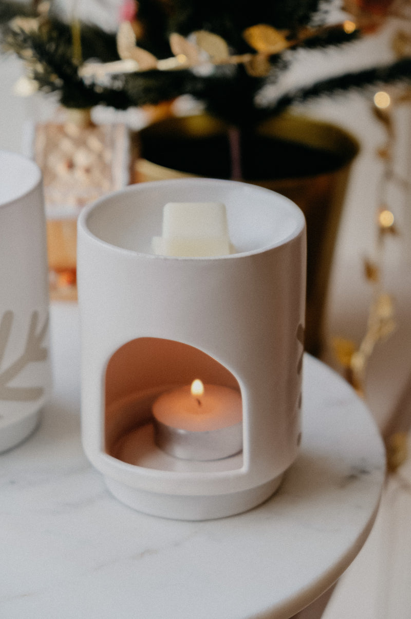 Norah Snowflake Festive Christmas Wax Melt Burner
